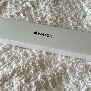 Apple Watch SE 2nd Generation 40mm M/L